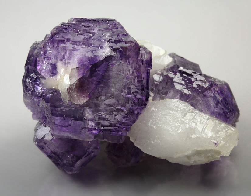 FLUORITE with PHANTOMS, CALCITE - floater