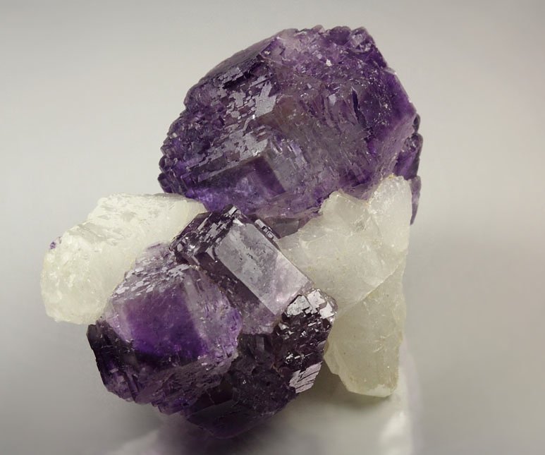 FLUORITE with PHANTOMS, CALCITE - floater