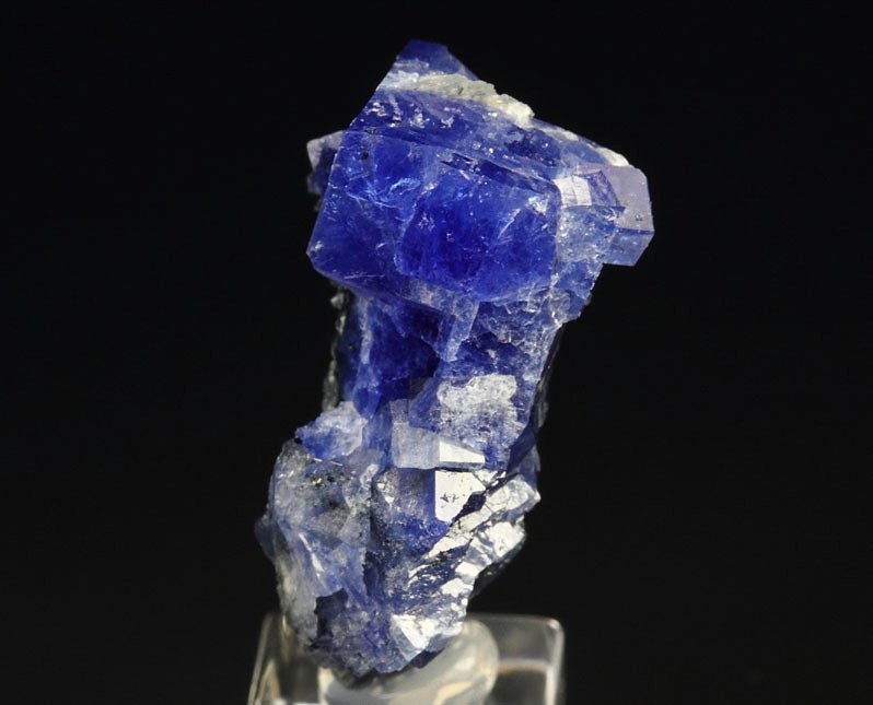 crystalised CARLETONITE
