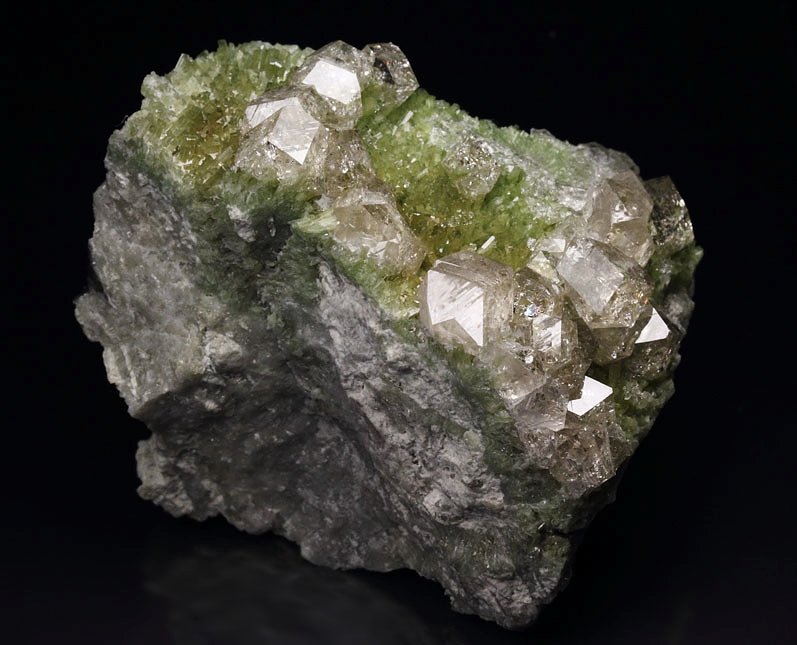 extremely rare - colorless gem GARNET var. GROSSULAR, DIOPSIDE 
