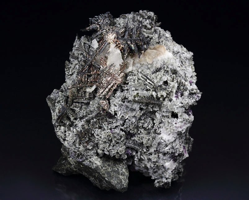 SILVER - SPINEL LAW TWIN, CALCITE, FLUORITE