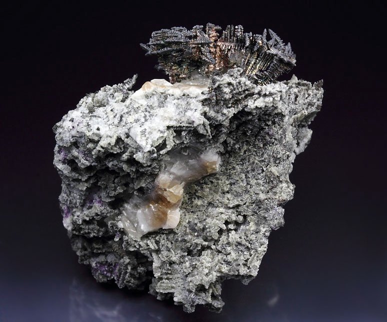 SILVER - SPINEL LAW TWIN, CALCITE, FLUORITE