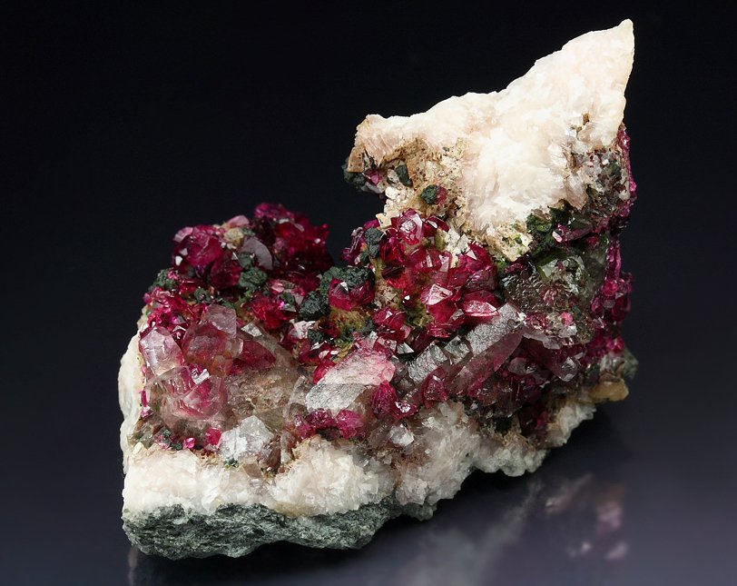 gem ROSELITE, HETEROGENITE, CALCITE