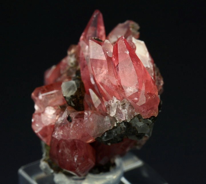 gem RHODOCHROSITE, QUARTZ