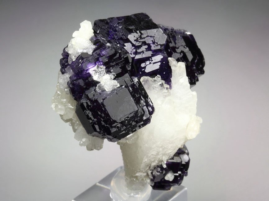 FLUORITE with PHANTOMS, CALCITE - floater 