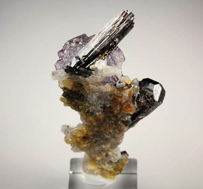 FLUORITE, QUARTZ, TOURMALINE var. SCHORL