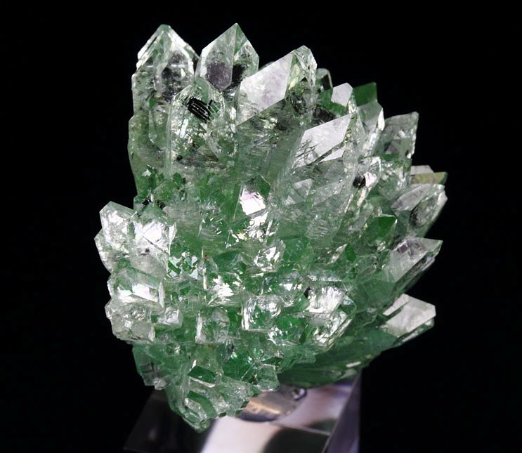 gem FLUORAPOPHYLLITE-(K)