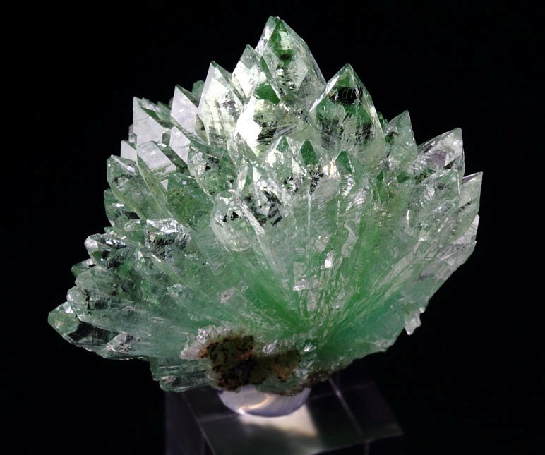 gem FLUORAPOPHYLLITE-(K)