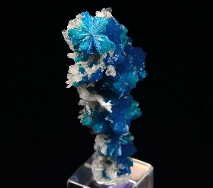 CAVANSITE, STILBITE - floater