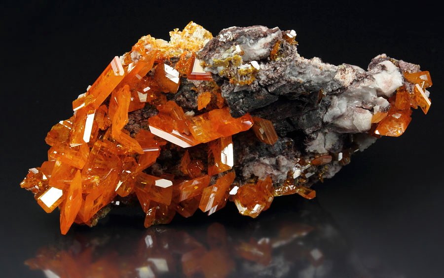 WULFENITE