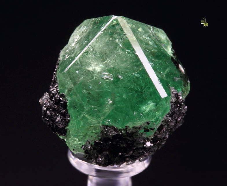 gem GARNET var. GROSSULAR var. TSAVORITE