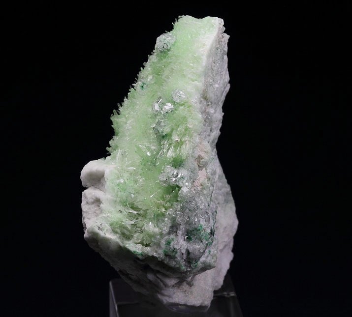 colorless gem GARNET var. GROSSULAR with GREEN CHROMIAN PHANTOMS, DIOPSIDE
