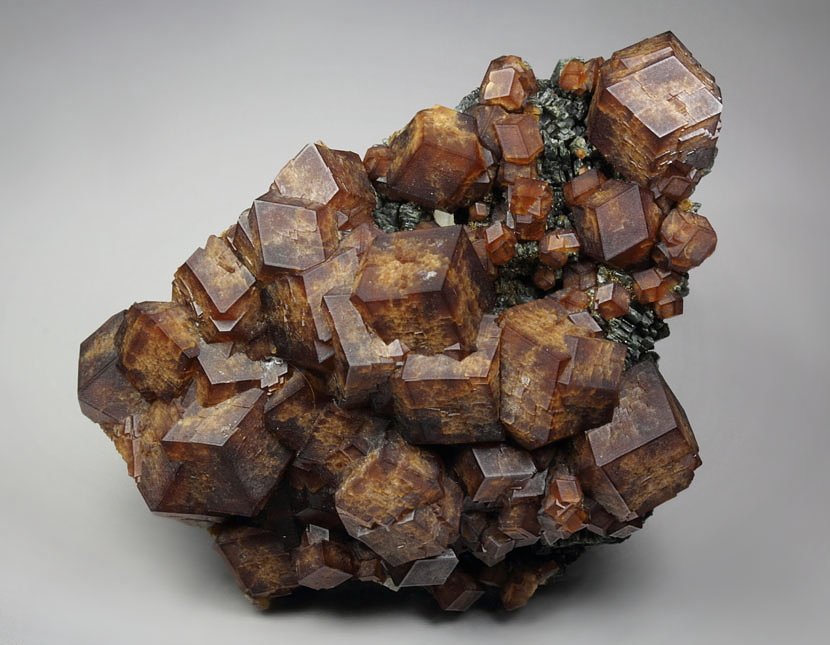 GARNET var. ANDRADITE, HEDENBERGITE