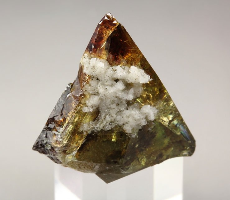 gem TITANITE twinned