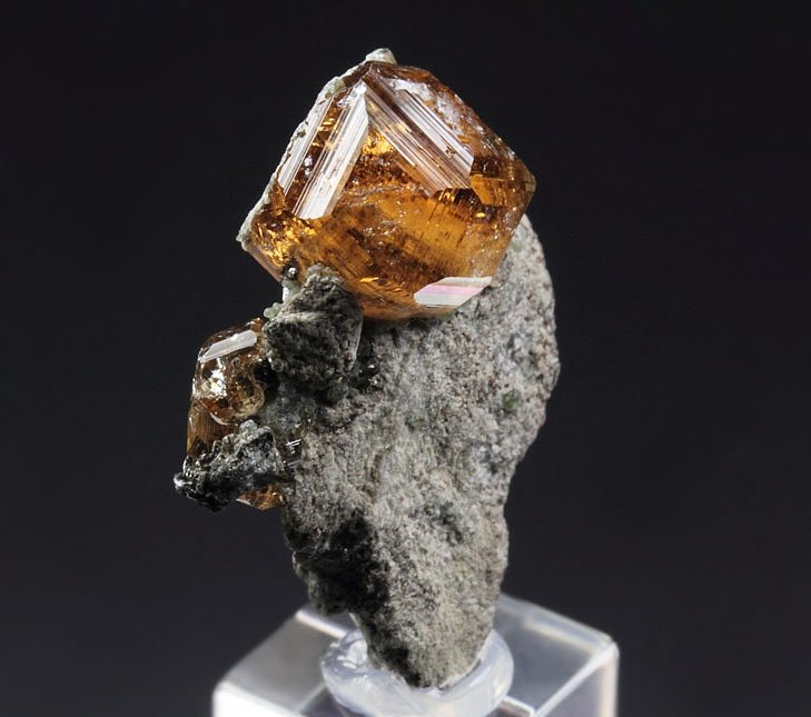 gem GARNET var. GROSSULAR