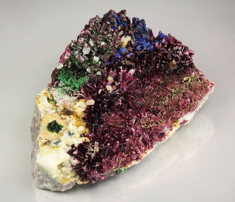 ERYTHRITE, AZURITE, OLIVENITE, PHLOGOPITE