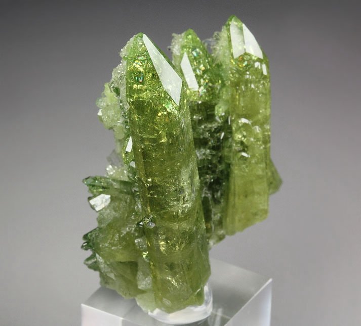 gem VESUVIANITE