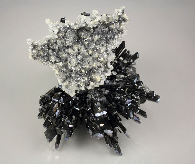 STIBNITE, SIDERITE