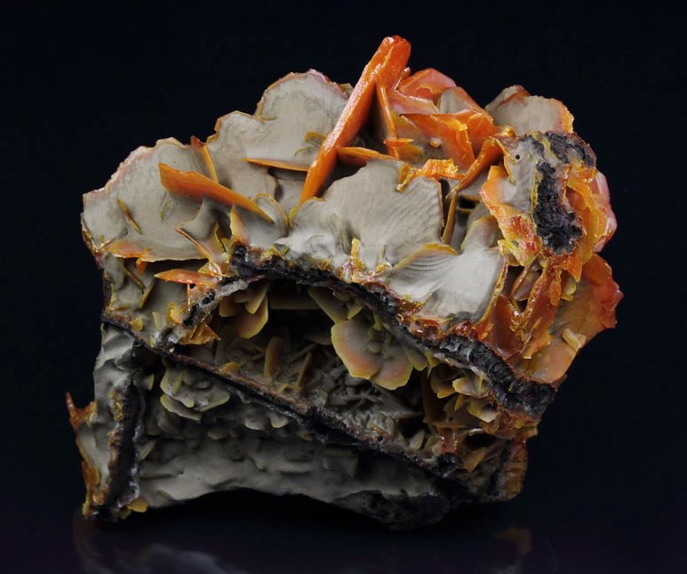 WULFENITE