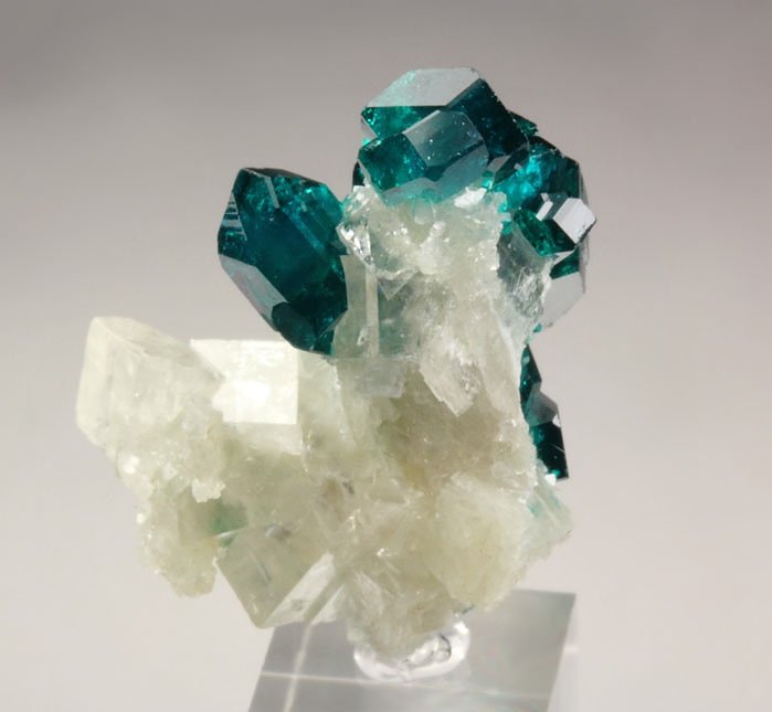 gem DIOPTASE, CALCITE