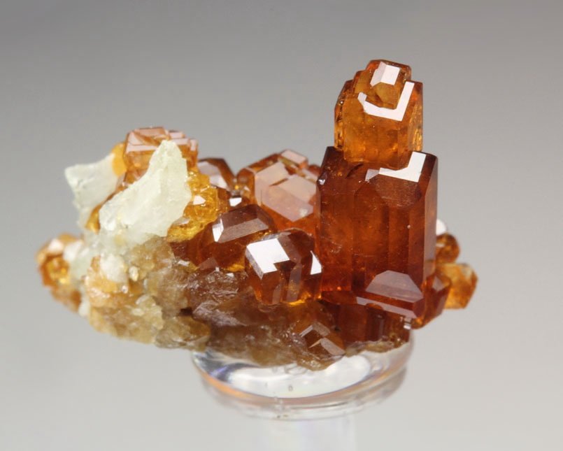 gem GARNET var. HESSONITE, DIOPSIDE