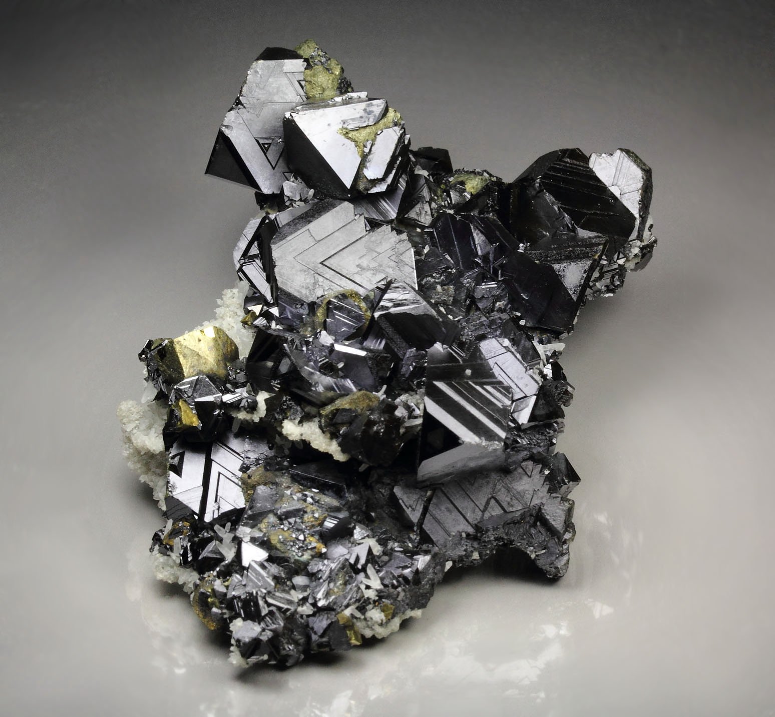 SPHALERITE, CHALCOPYRITE, QUARTZ