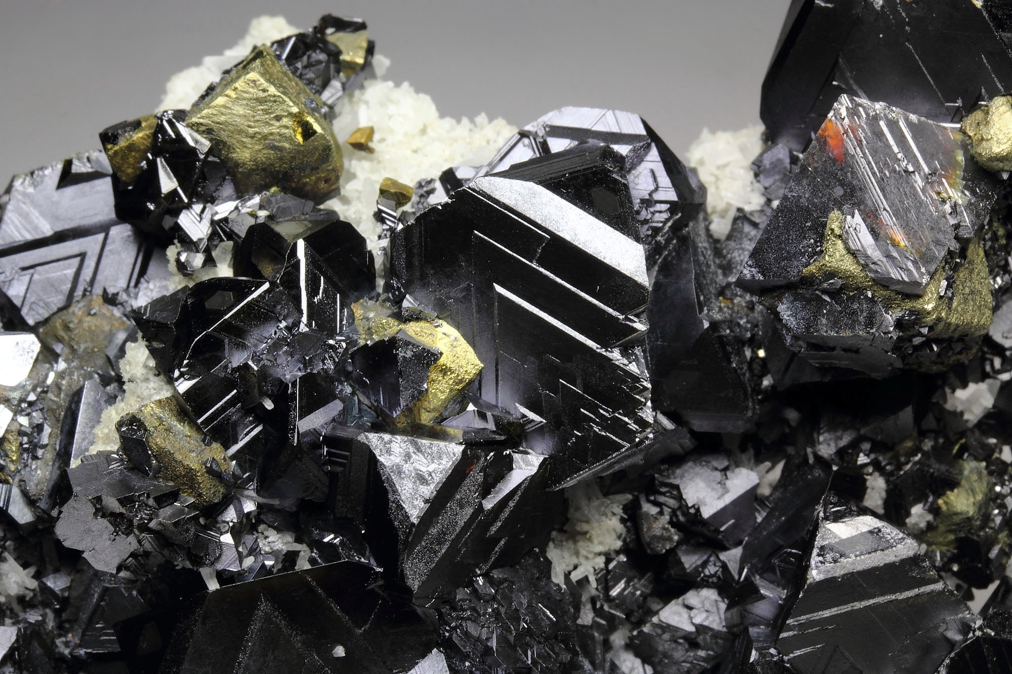 SPHALERITE, CHALCOPYRITE, QUARTZ