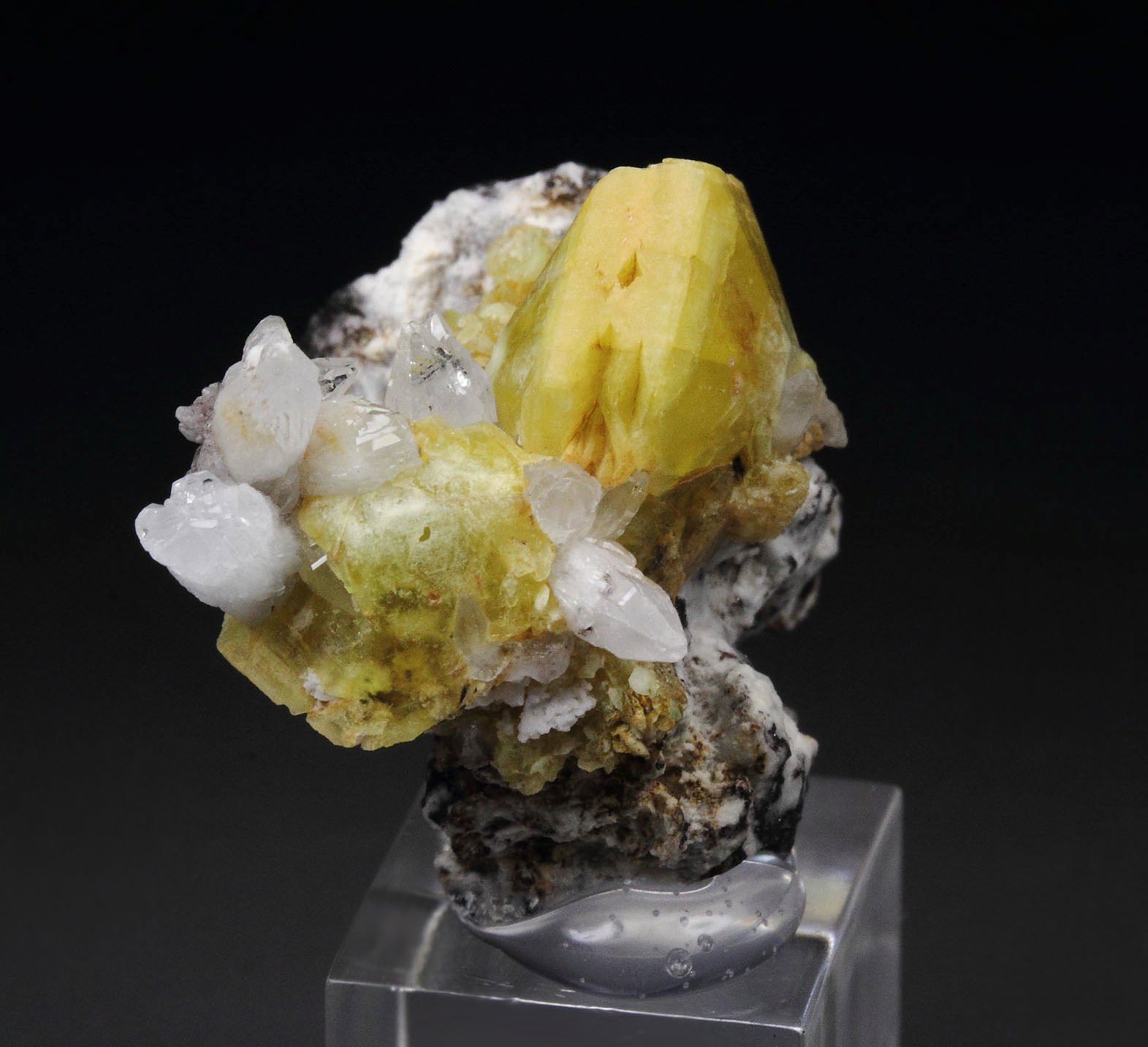 ETTRINGITE, CALCITE