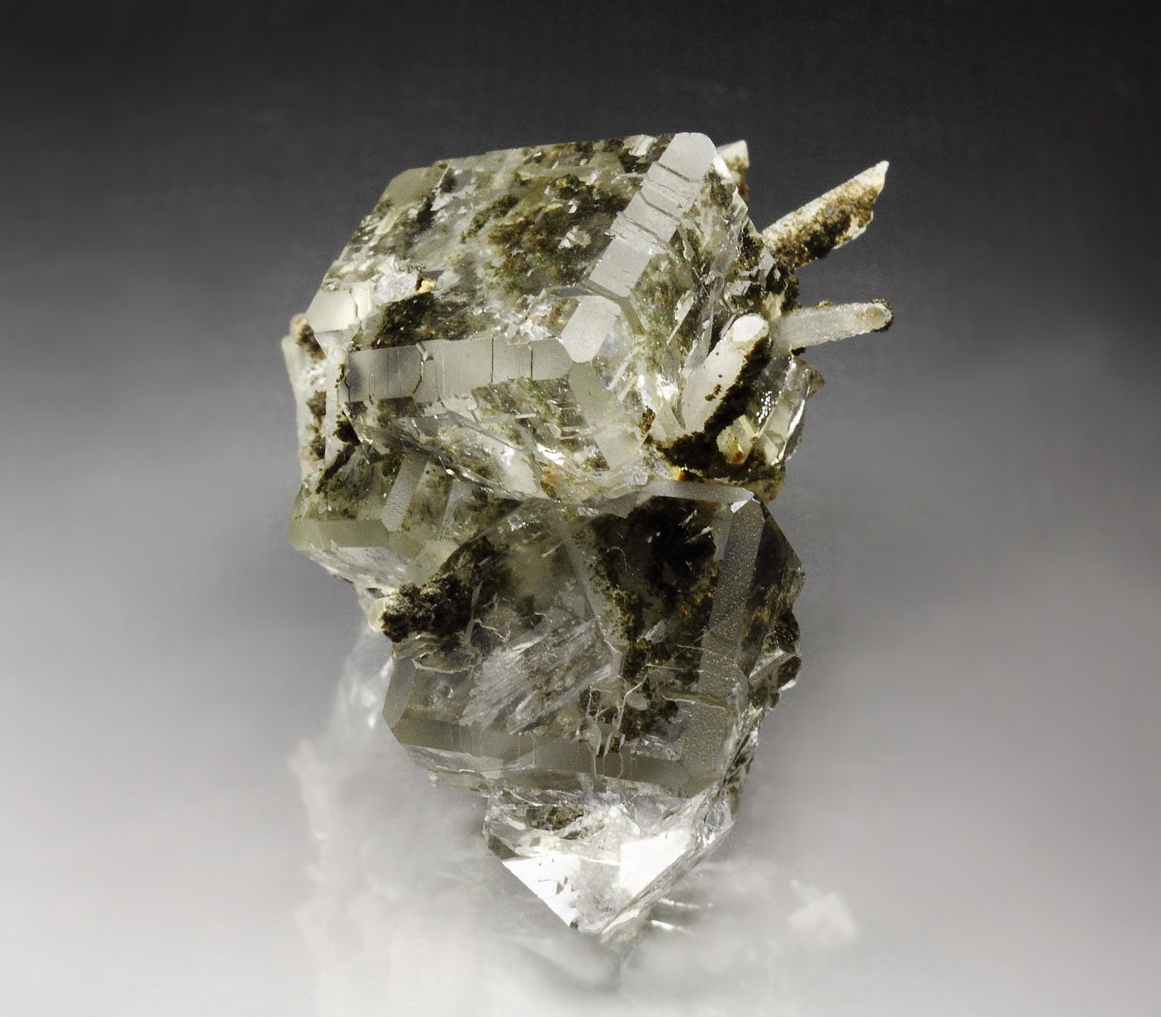 water-clear FLUORITE with QUARTZ inclusions