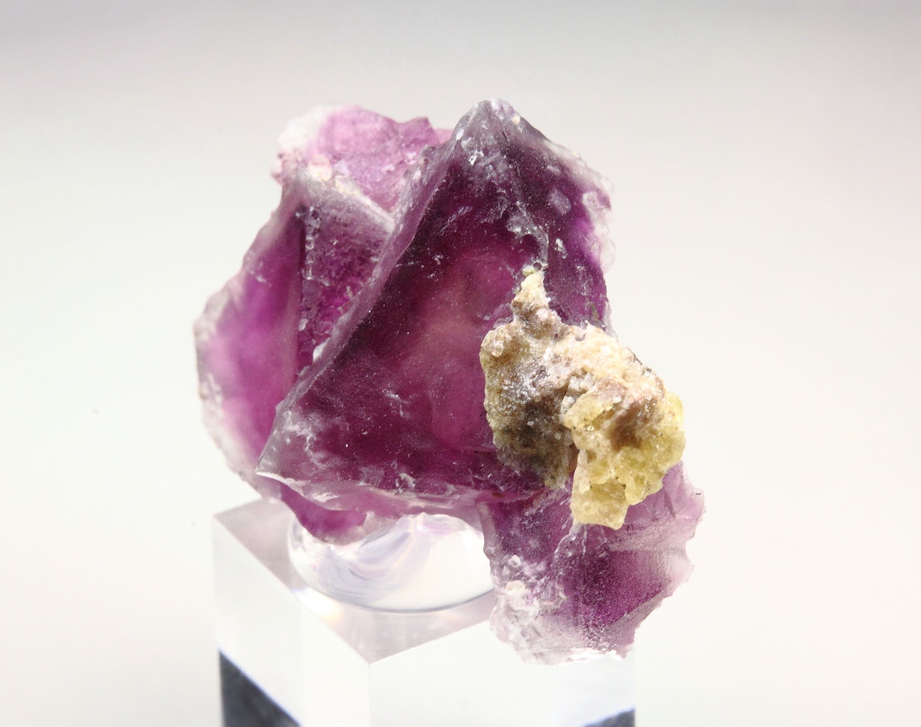 FLUORITE with PHANTOMS