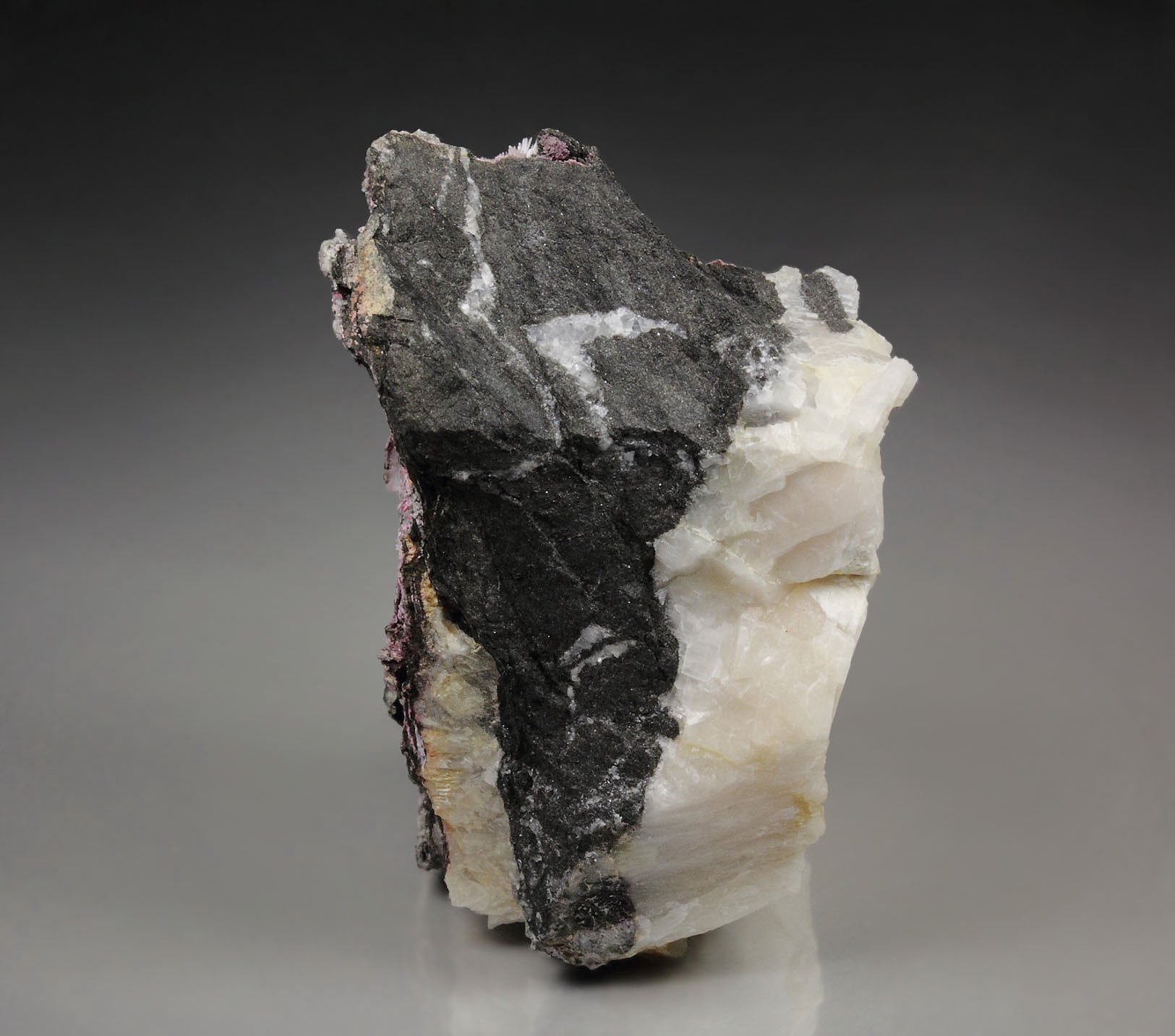 PICROPHARMACOLITE, ERYTHRITE