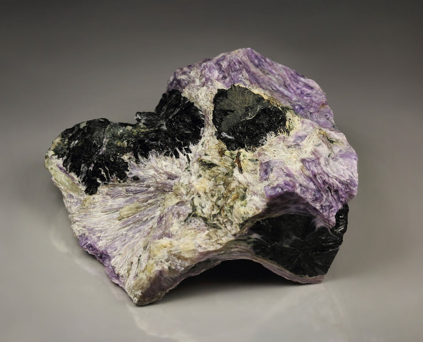 CHAROITE, AEGIRINE