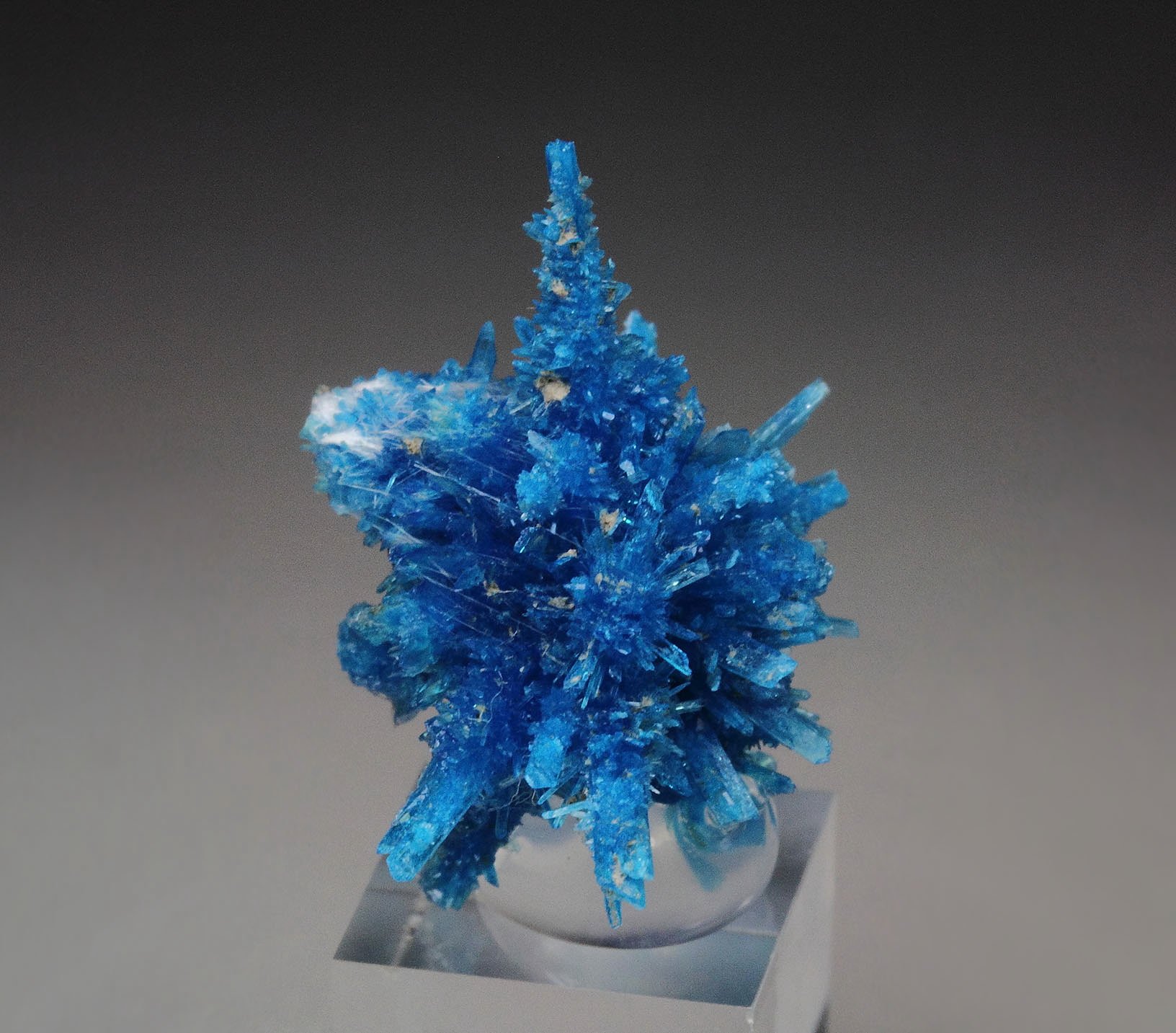 PENTAGONITE