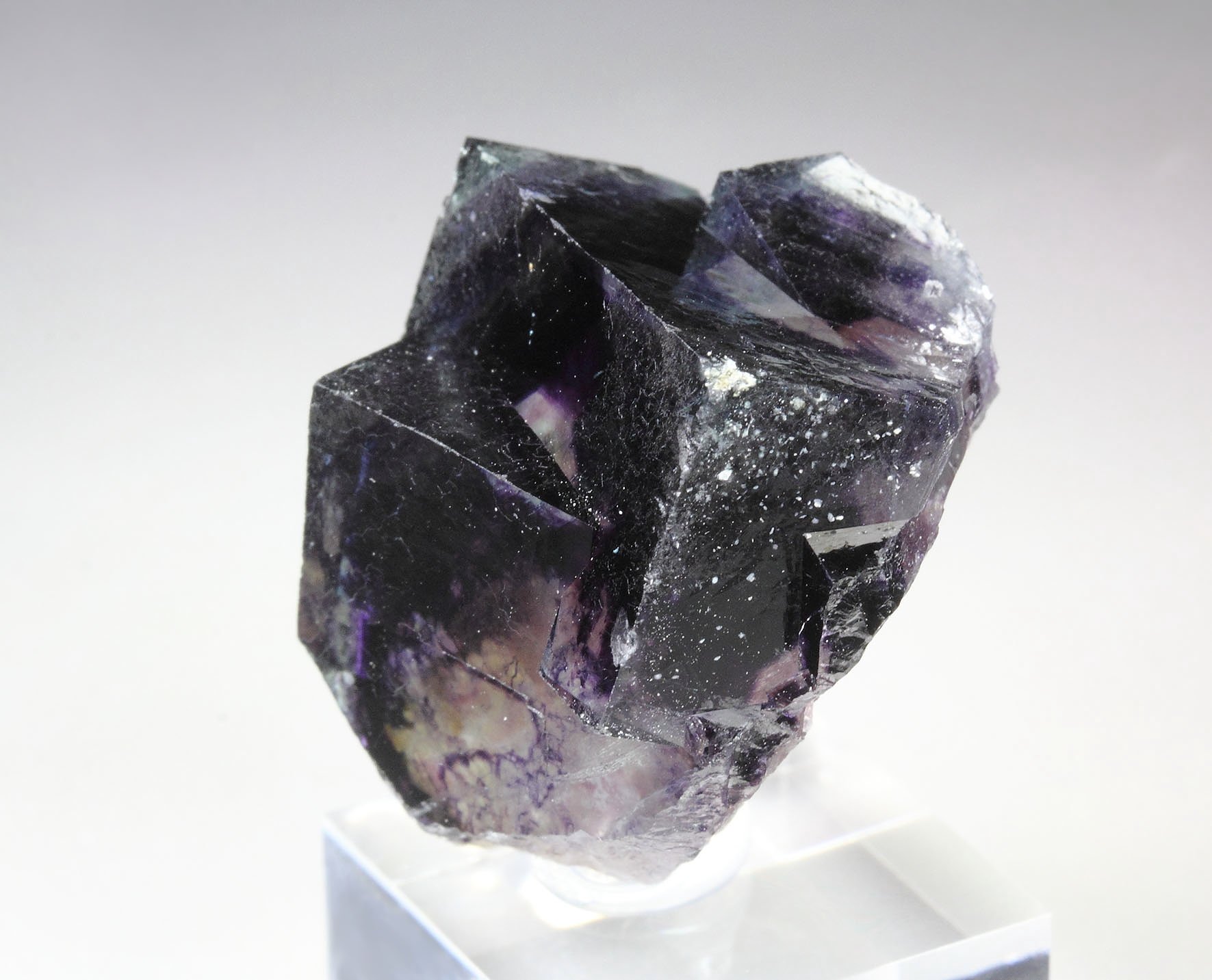 FLUORITE with PHANTOMS