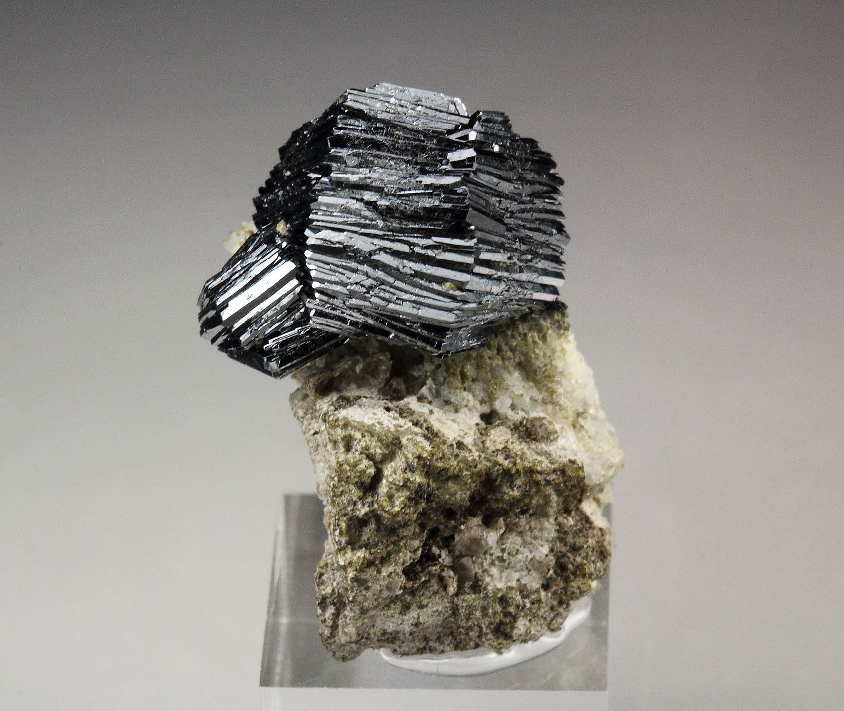 HEMATITE var. IRON ROSE