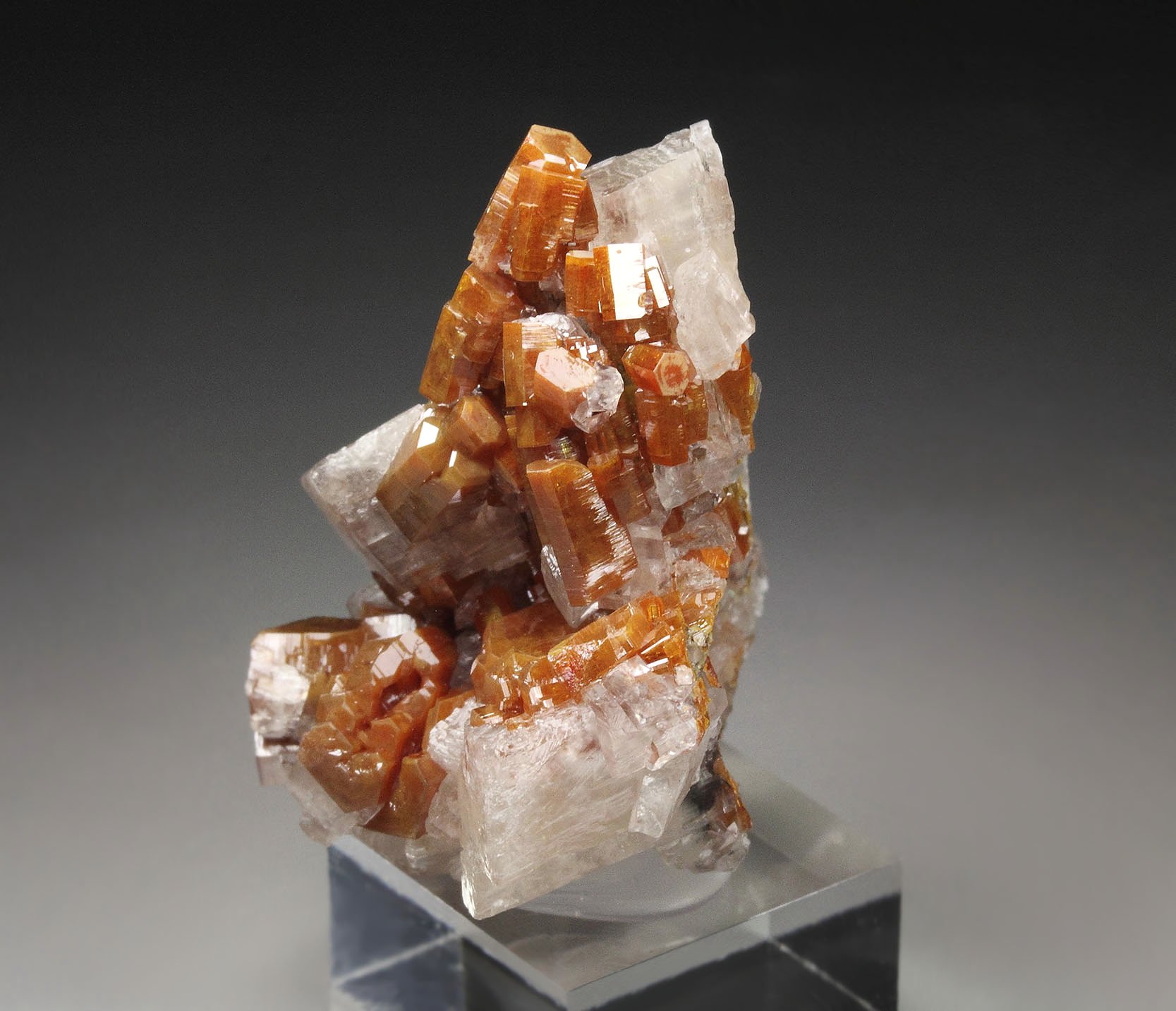 VANADINITE, CALCITE