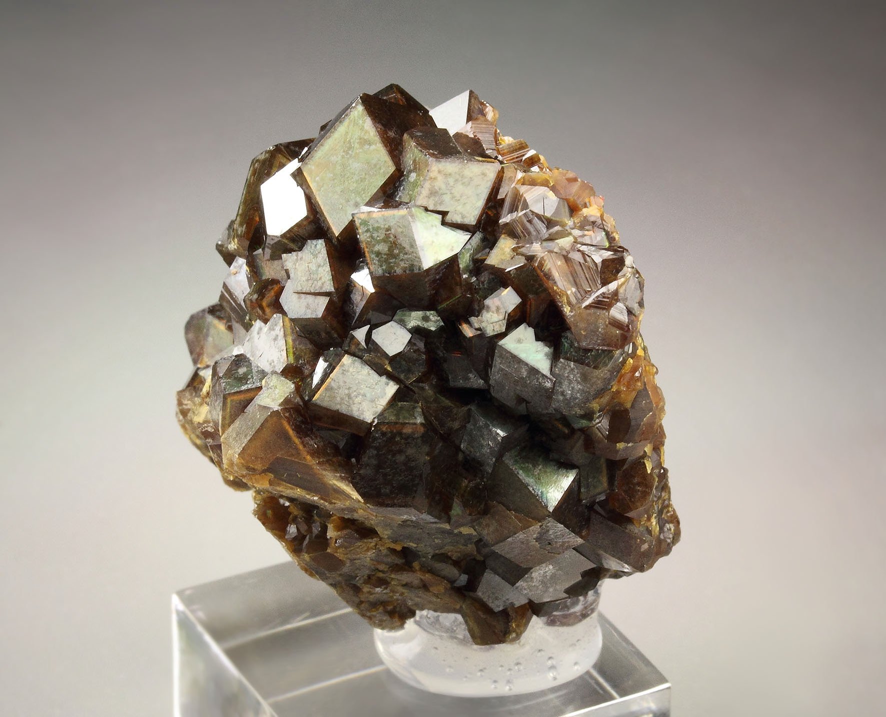 iridescent rainbow GARNET var. ANDRADITE