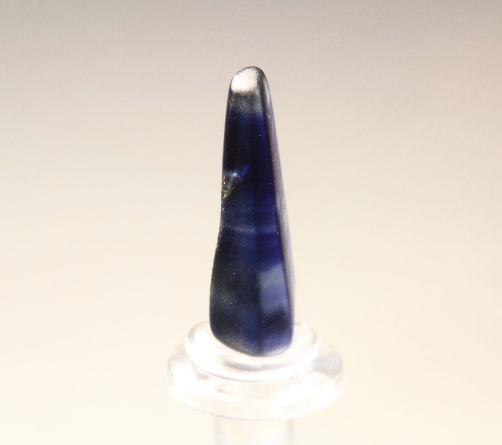 gem CORUNDUM var. SAPPHIRE