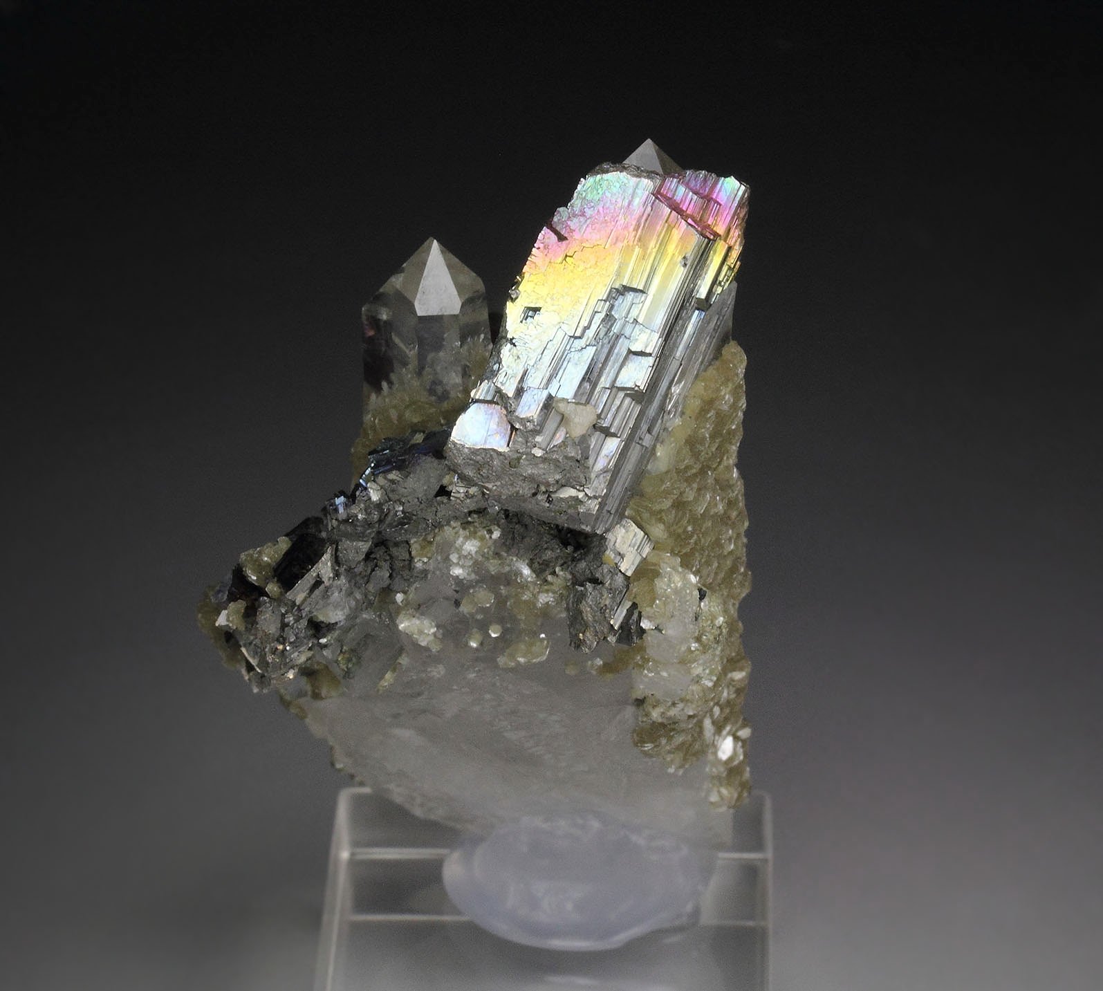 iridescent ARSENOPYRITE, QUARTZ, MUSCOVITE