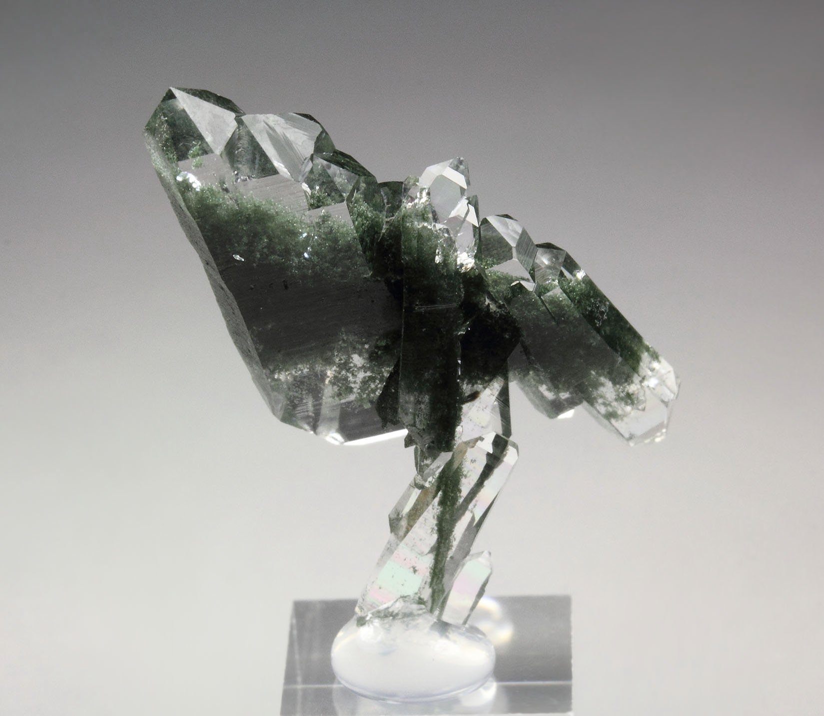 QUARTZ var. FADEN with chlorite group inclusions