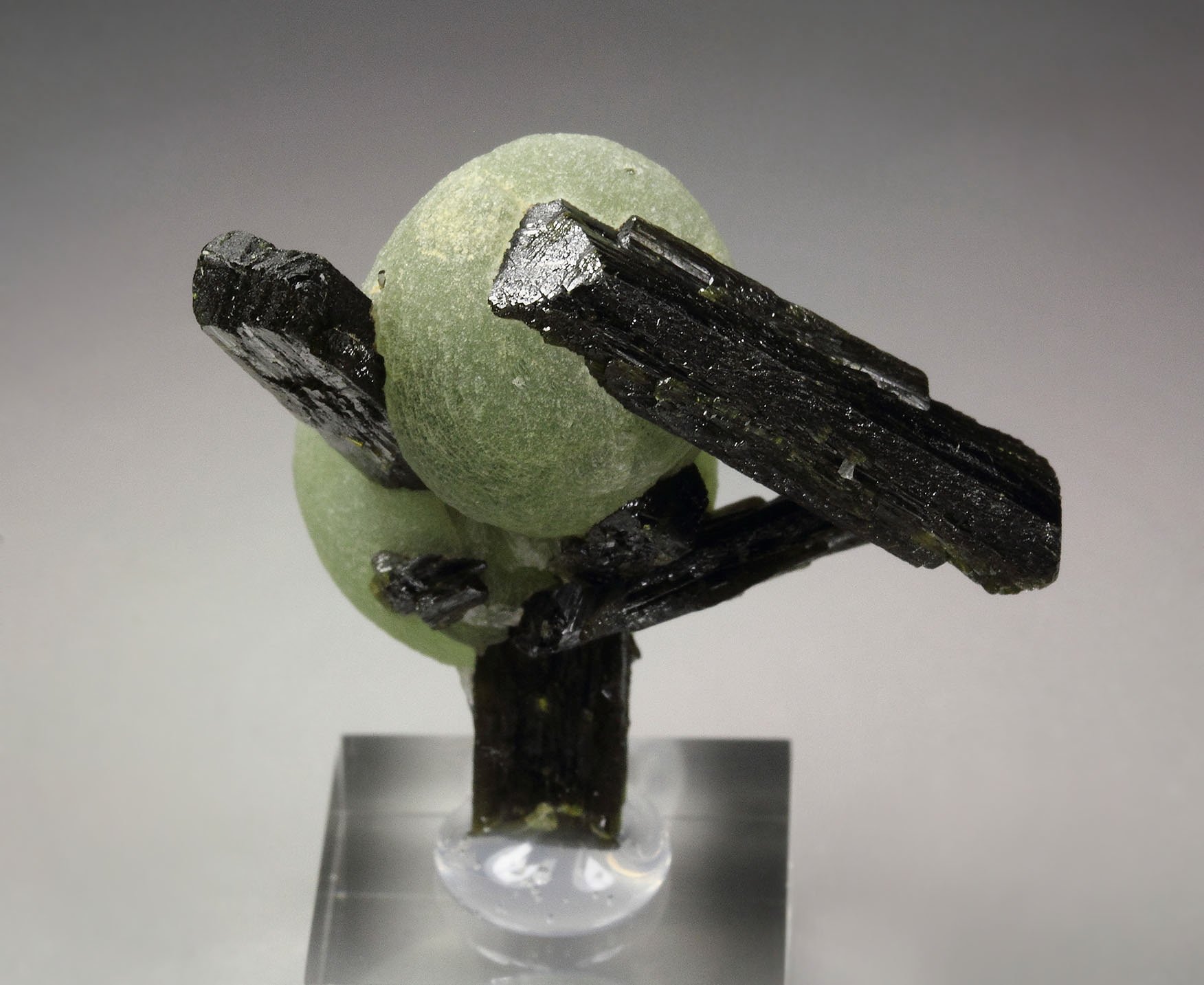 PREHNITE, EPIDOTE