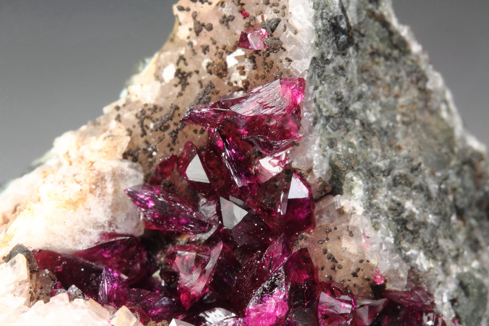 gemmy ROSELITE-WENDWILSONITE SERIES