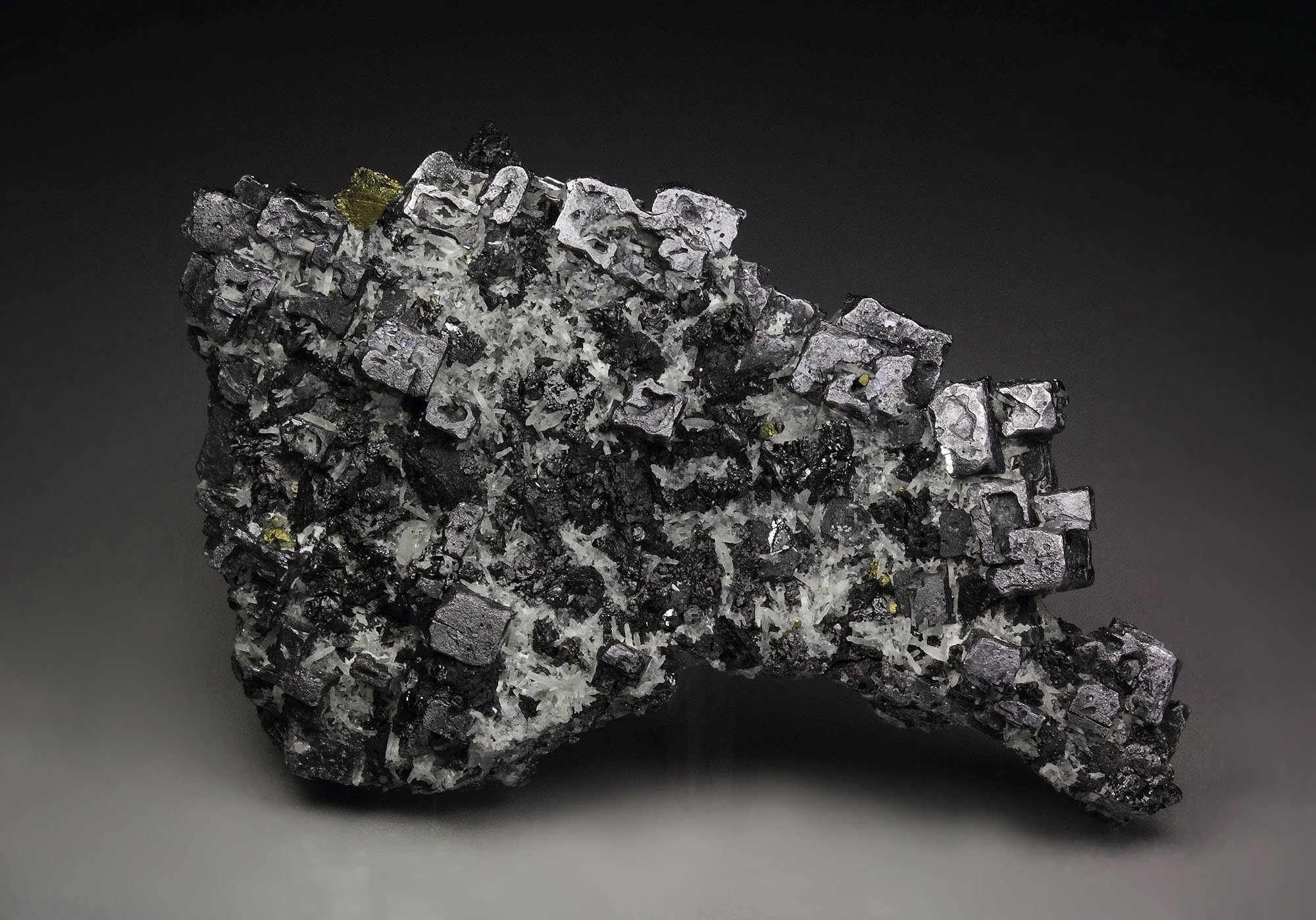 skeletal GALENA, CHALCOPYRITE, SPHALERITE