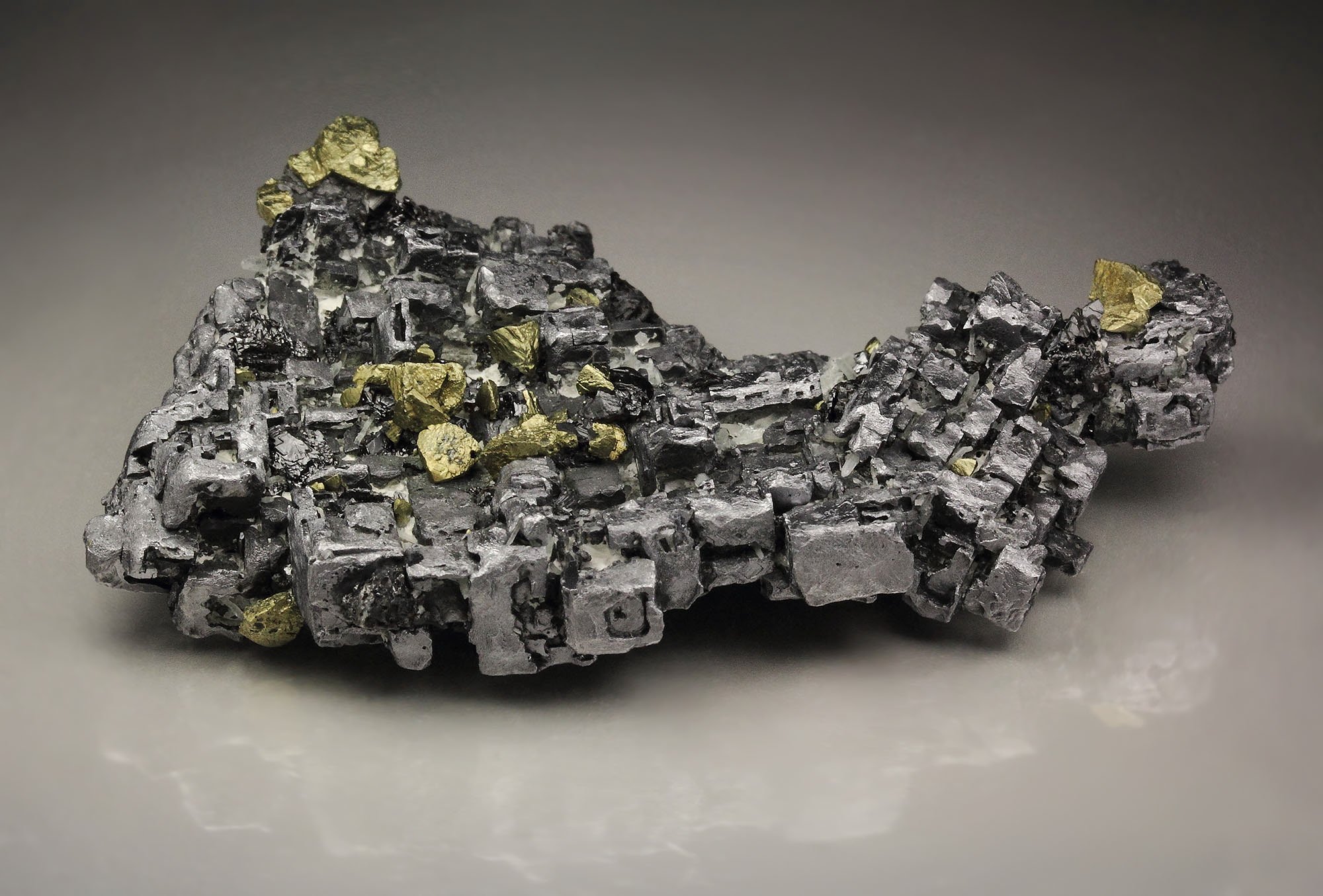 skeletal GALENA, CHALCOPYRITE, SPHALERITE