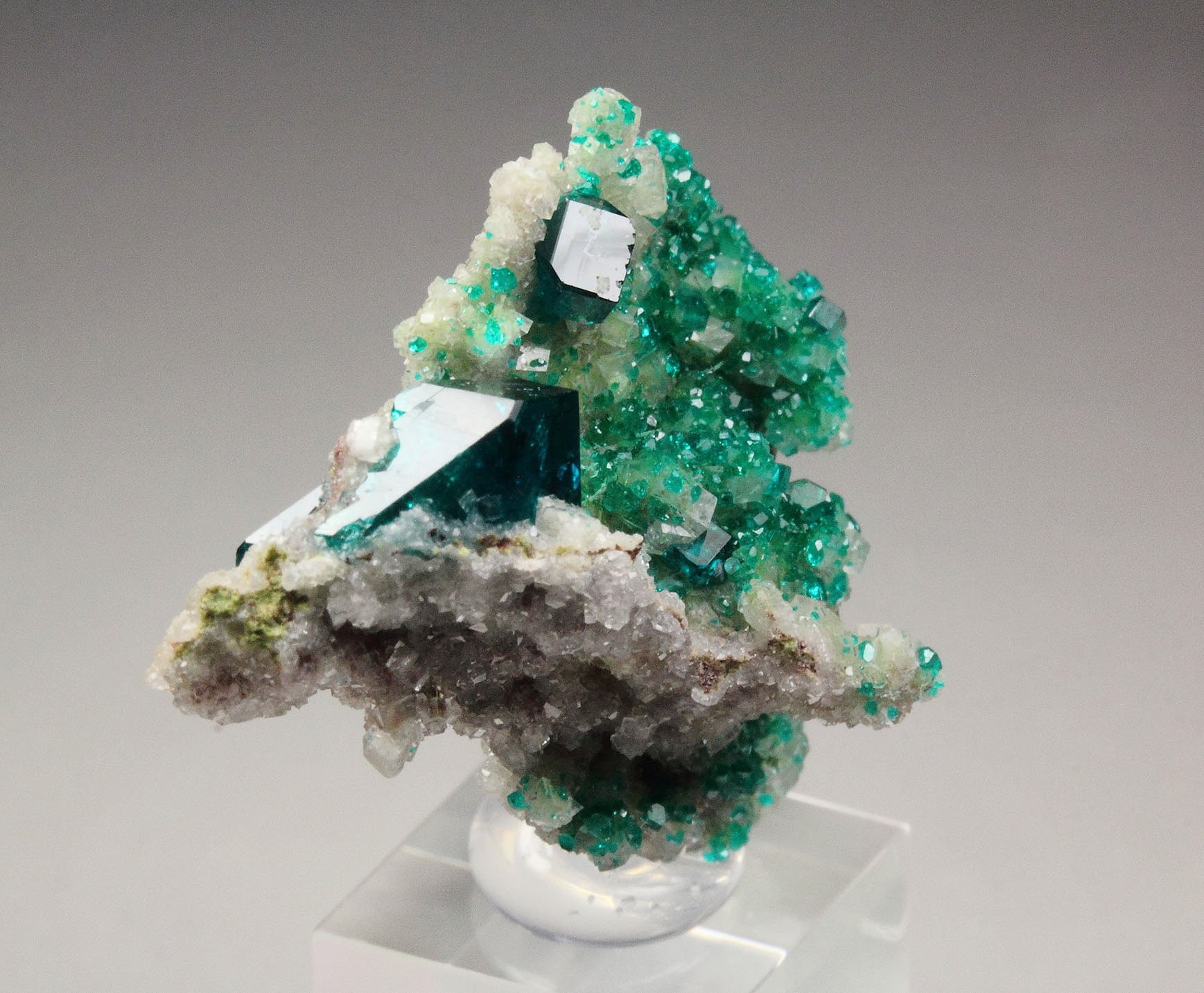 gemmy DIOPTASE, CALCITE