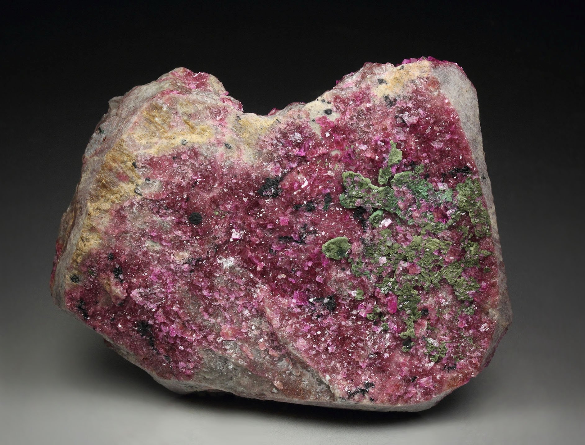 KOLWEZITE, DOLOMITE var. COBALTOAN DOLOMITE, HETEROGENITE