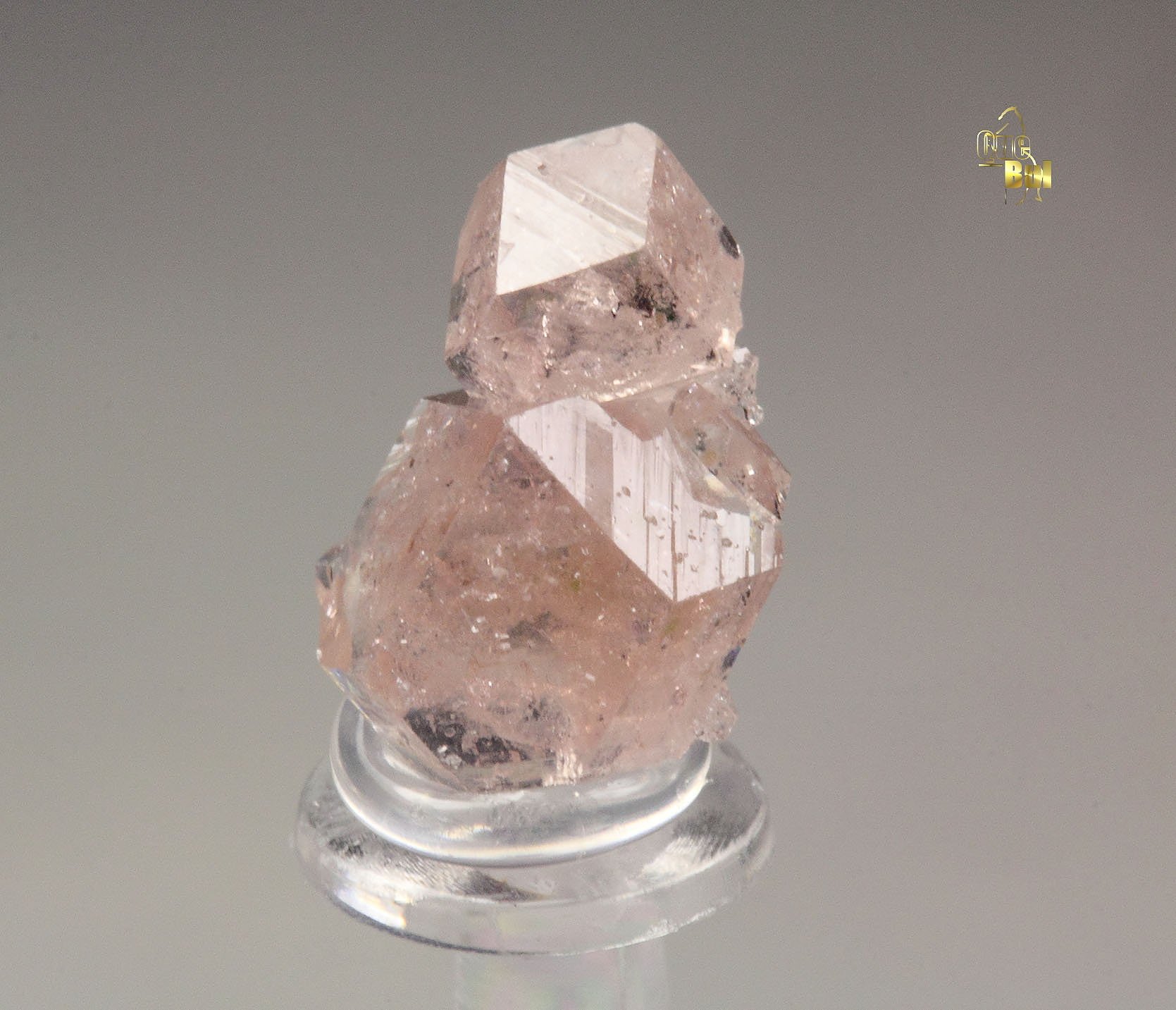 gem PINK GARNET var. GROSSULAR