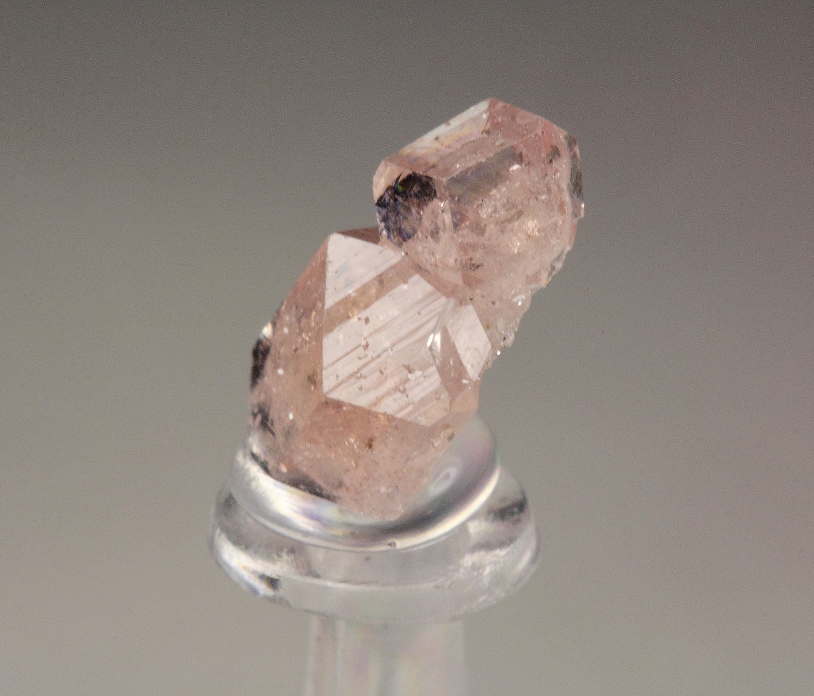 gem PINK GARNET var. GROSSULAR