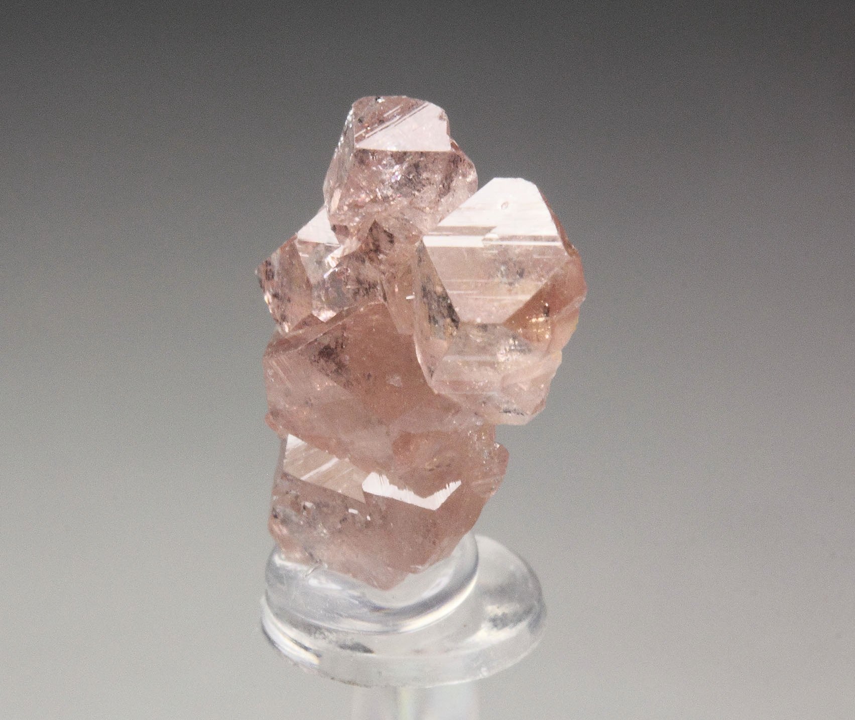 gem PINK GARNET var. GROSSULAR