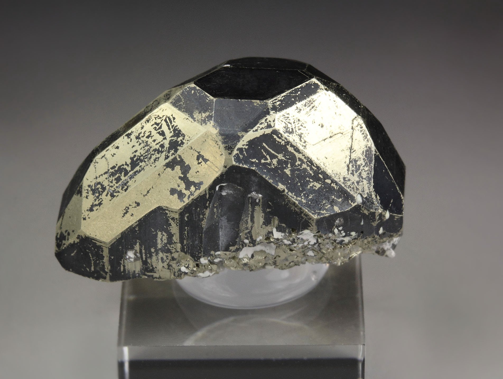 PYRITE with CHALCOCITE coating